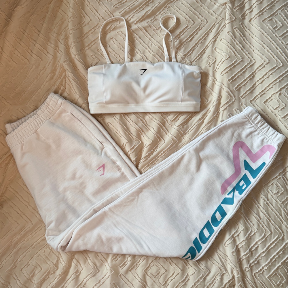 White Gymshark Sports Bra and Baddie Joggers Set